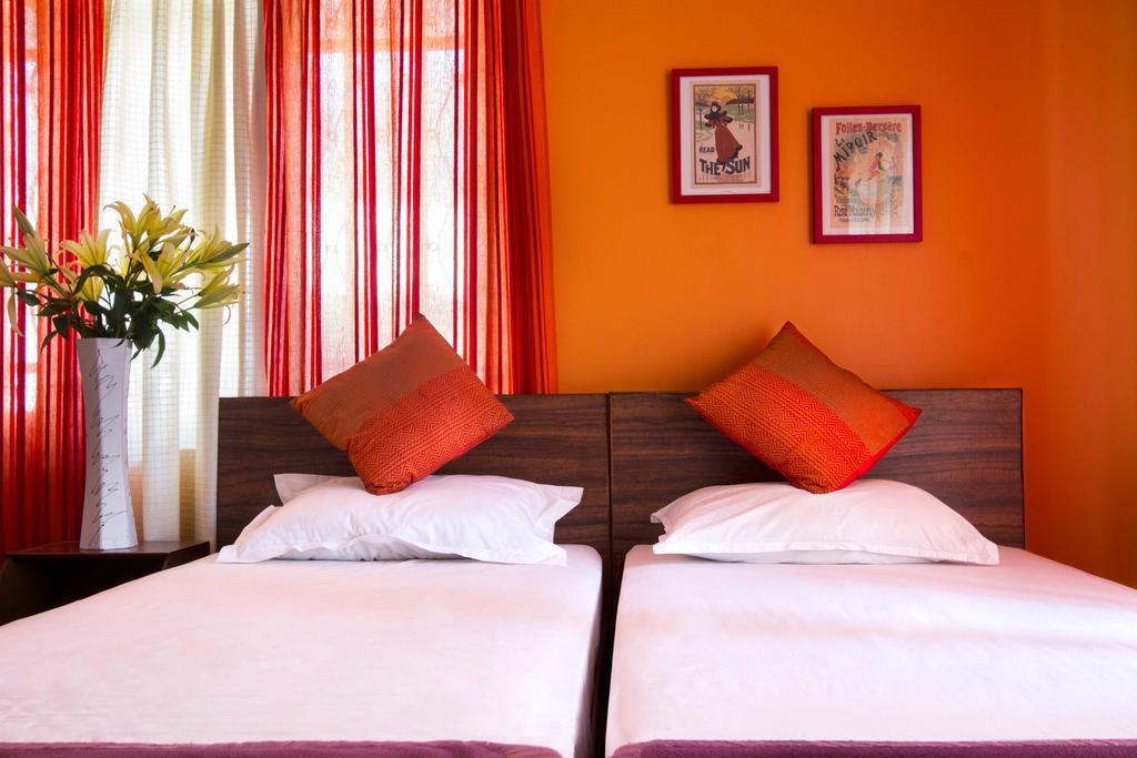 Amber Inn Bangalore Buitenkant foto